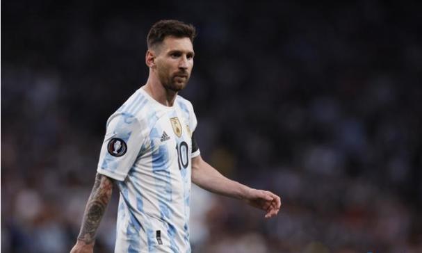 陈锡联陈锡联亲赴新疆握手老战友，重用杨勇掀起军队用人新风潮